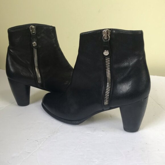 Stuart Weitzman Leather Ankle Booties Boots Side Zipper Rubber Sole Stacked Heel - Picture 3 of 15